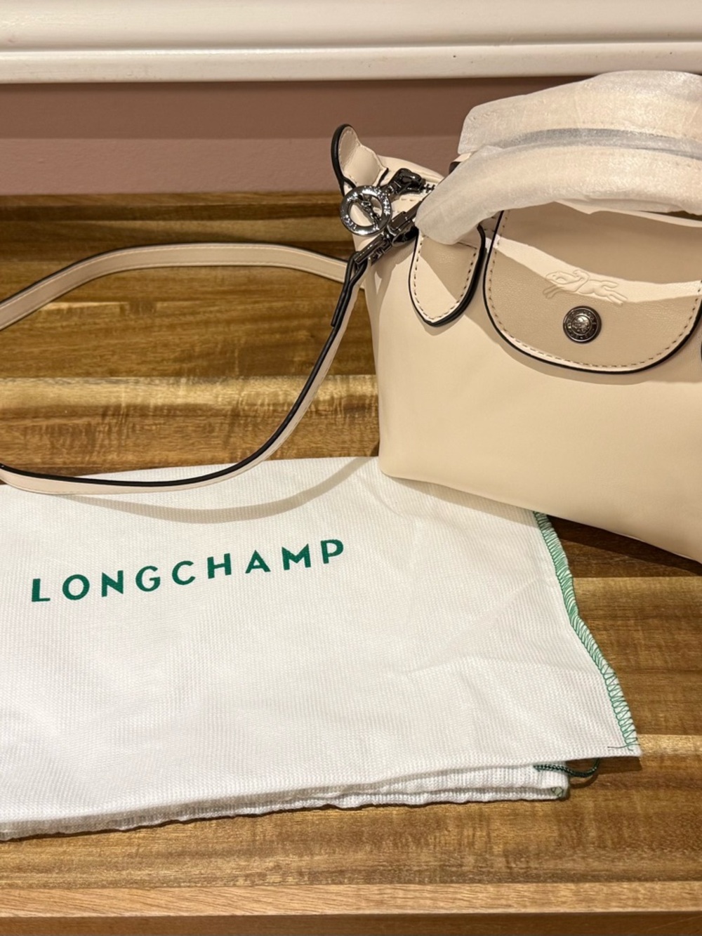 Longchamp XS Le Pliage Cuir (Leather) Top Handle Bag *Replica* - Off White/Cream - Picture 4 of 10